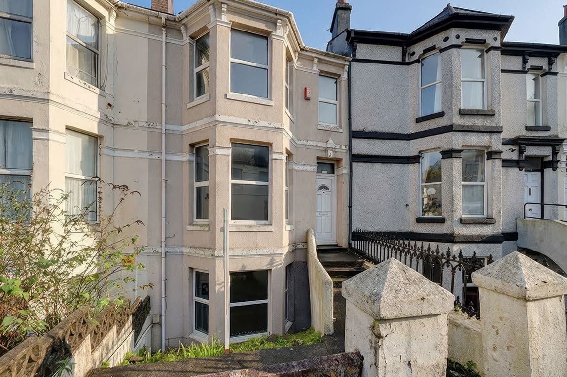 Lisson Grove, Plymouth, PL4 7DN