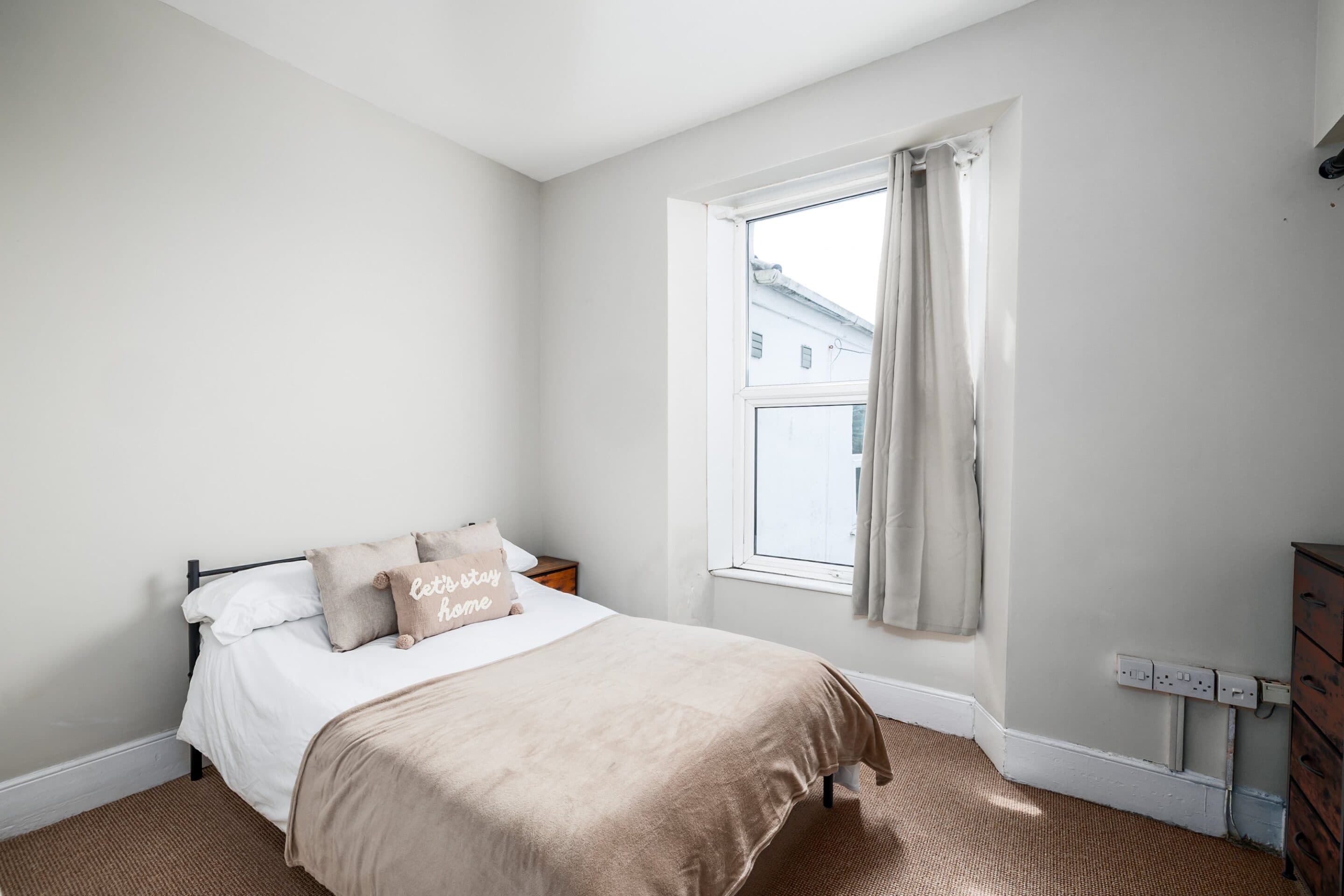 10 Cheltenham Place, Mutley, Plymouth
