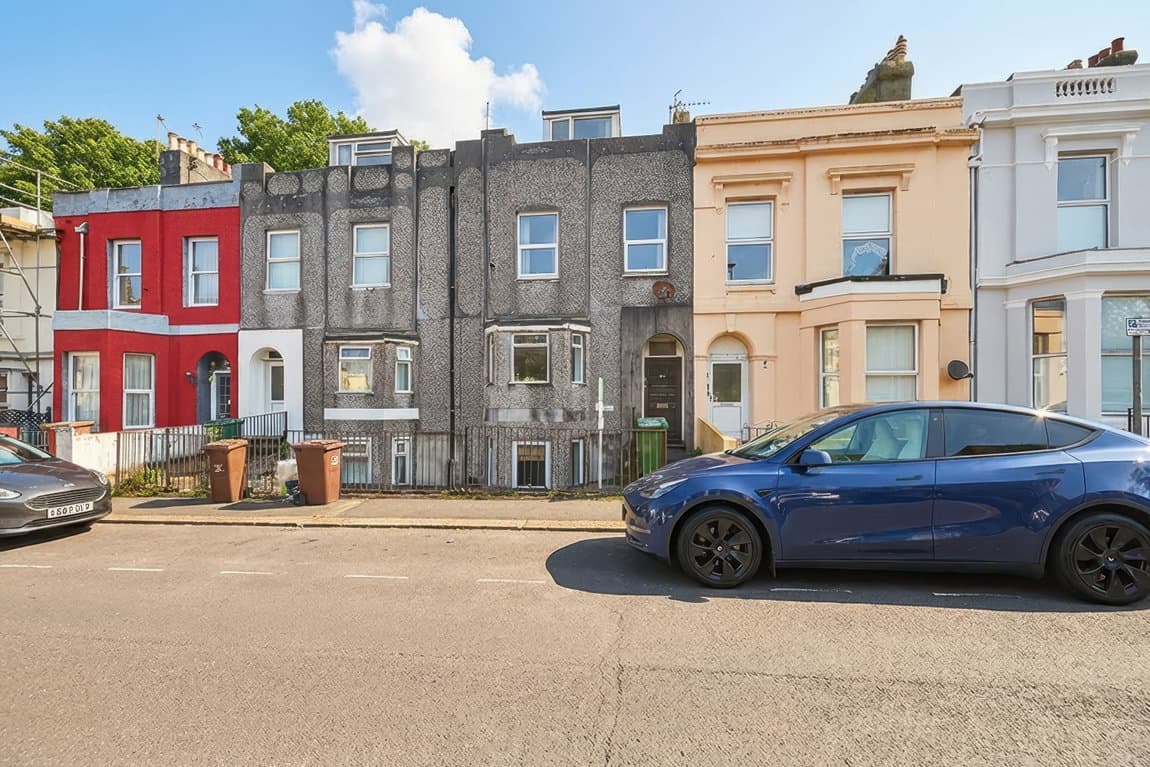 North Road West, Plymouth, PL1 5DE