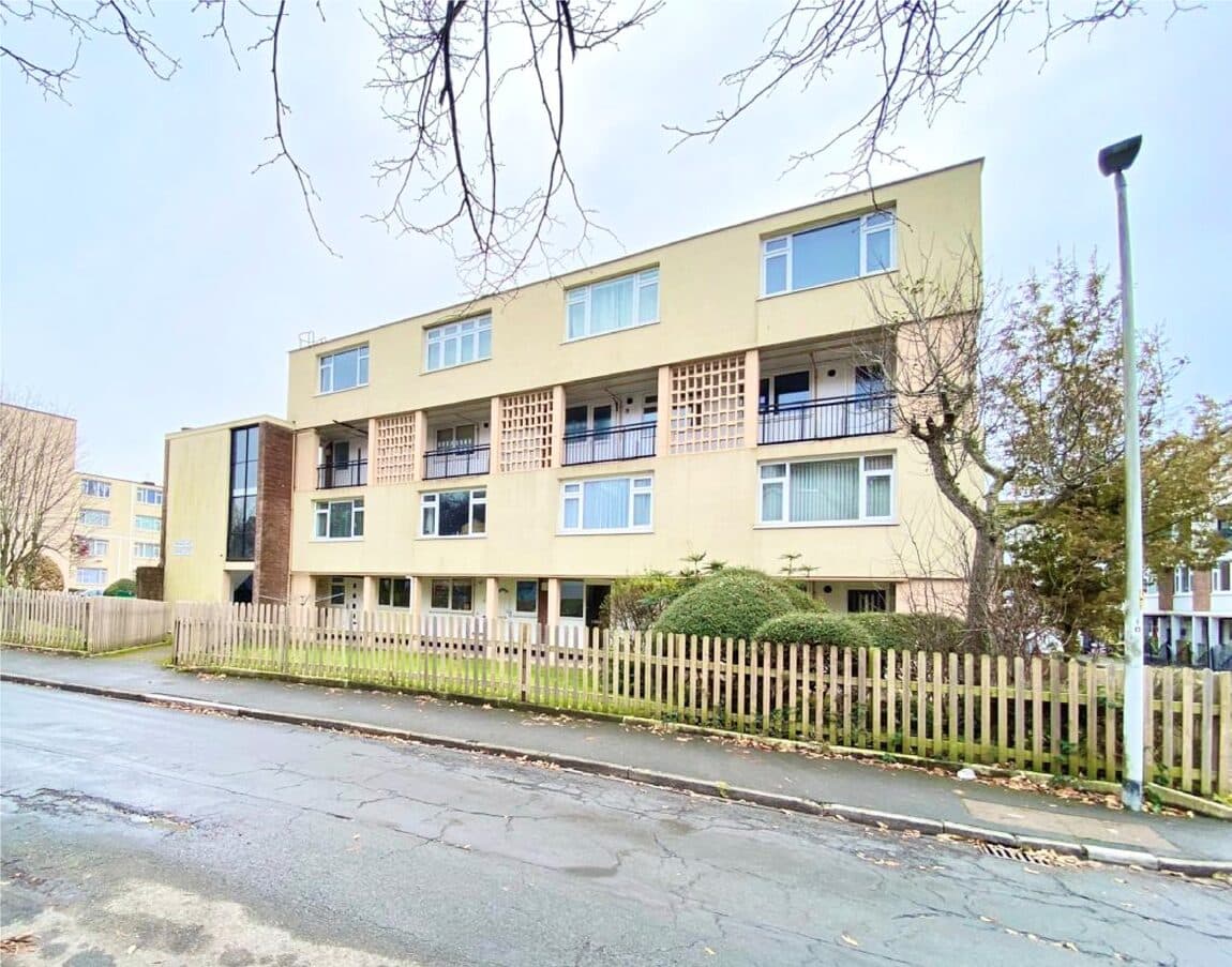 Vaagso Close, Plymouth, PL1 4DD