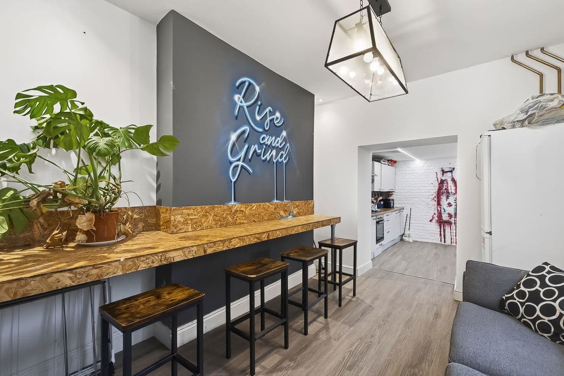 Lisson Grove, Plymouth, PL4 7DN